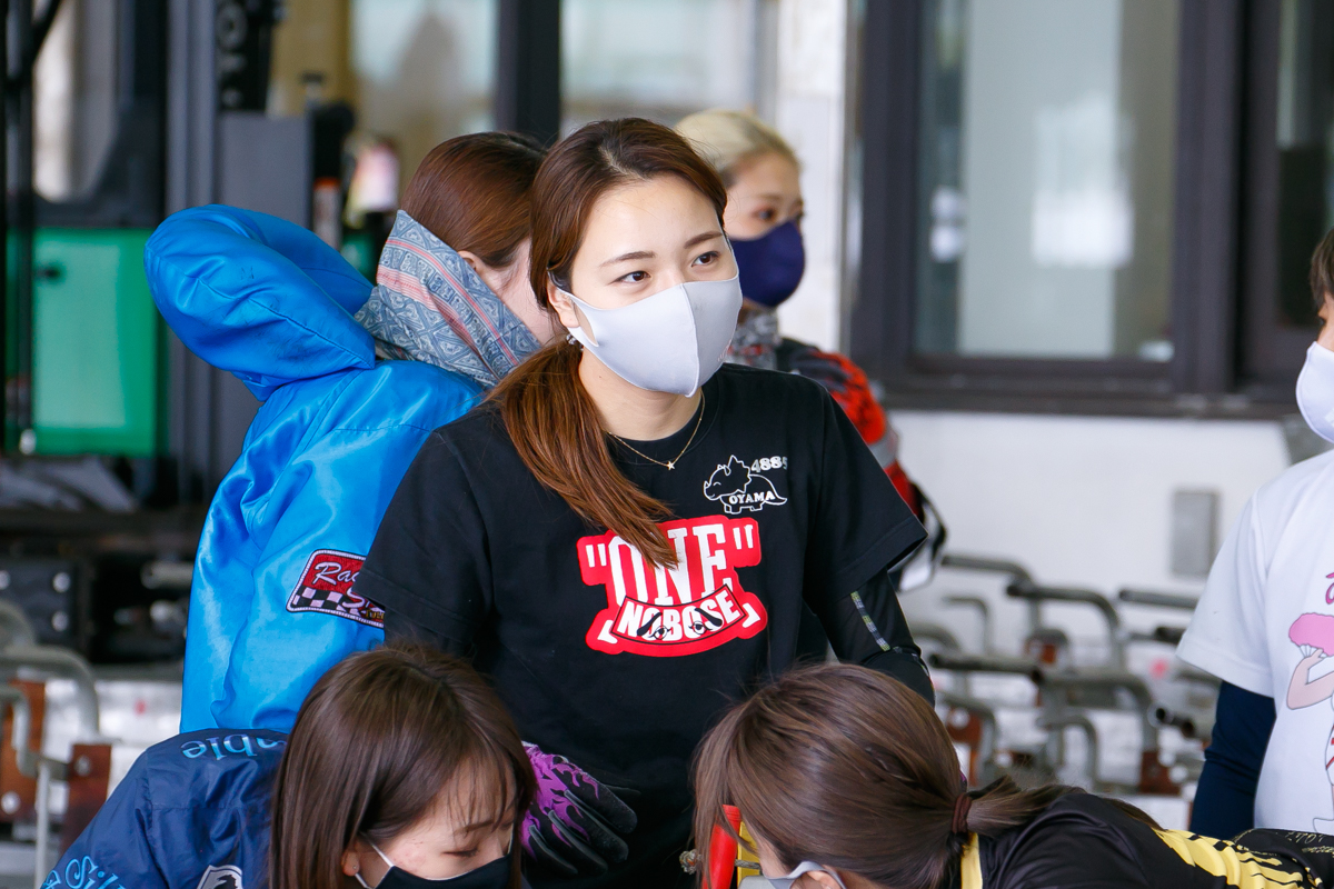輝い 大山千広 フェイスタオル ecousarecycling.com 輝い 大山千広 フェイスタオル ecousarecycling.com