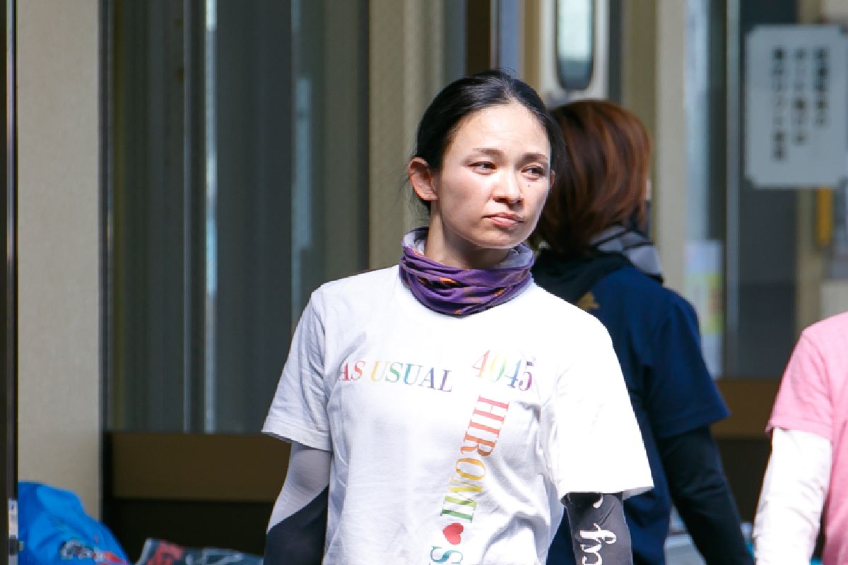 と*ん様 ボートレーサー佐々木裕美選手サイン入りカポック 佐々木裕美選手」についてご紹介！事故死した旦那さんの意思を