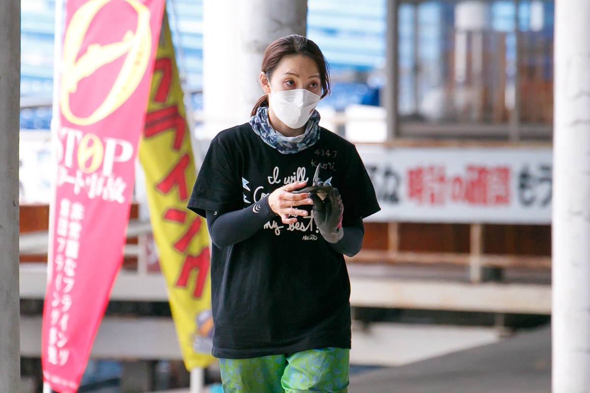 世界に1枚！？競艇魚谷香織選手大型パネル